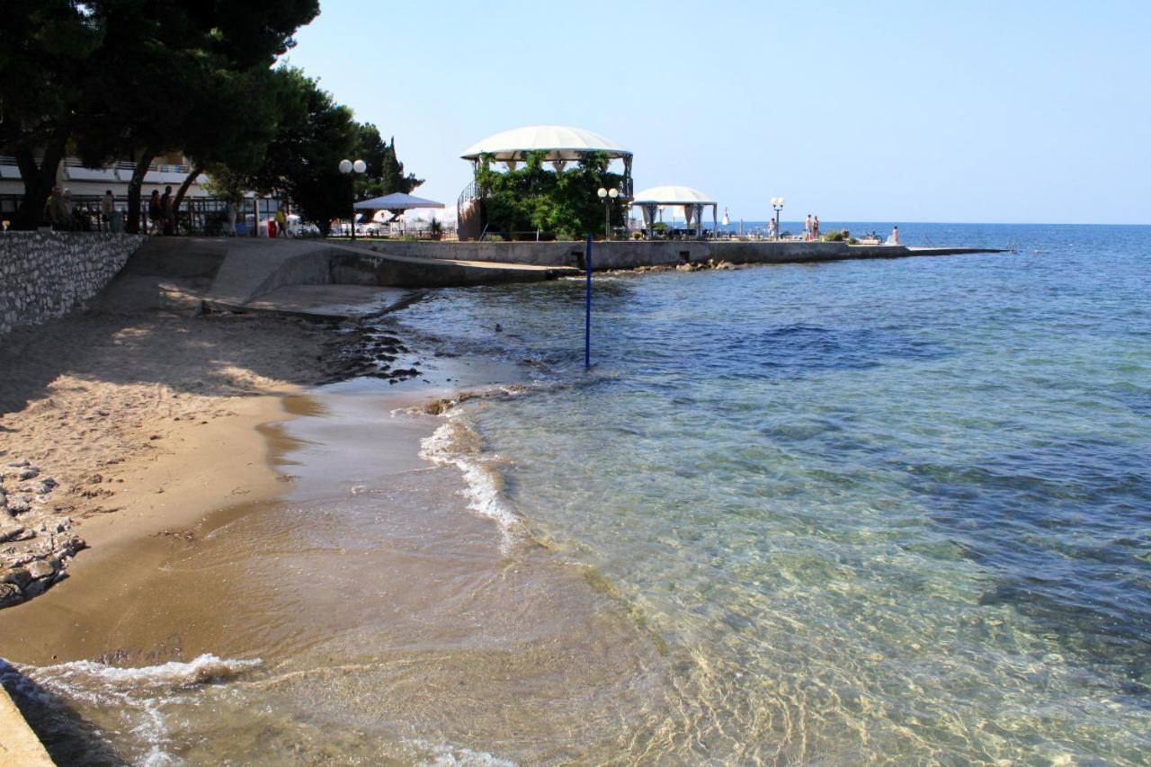 Apartments With A Parking Space Umag - 7094 Buitenkant foto